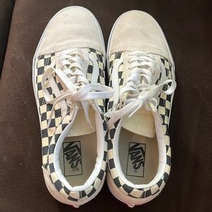 Vans black and white checked low tops size 11 in men
